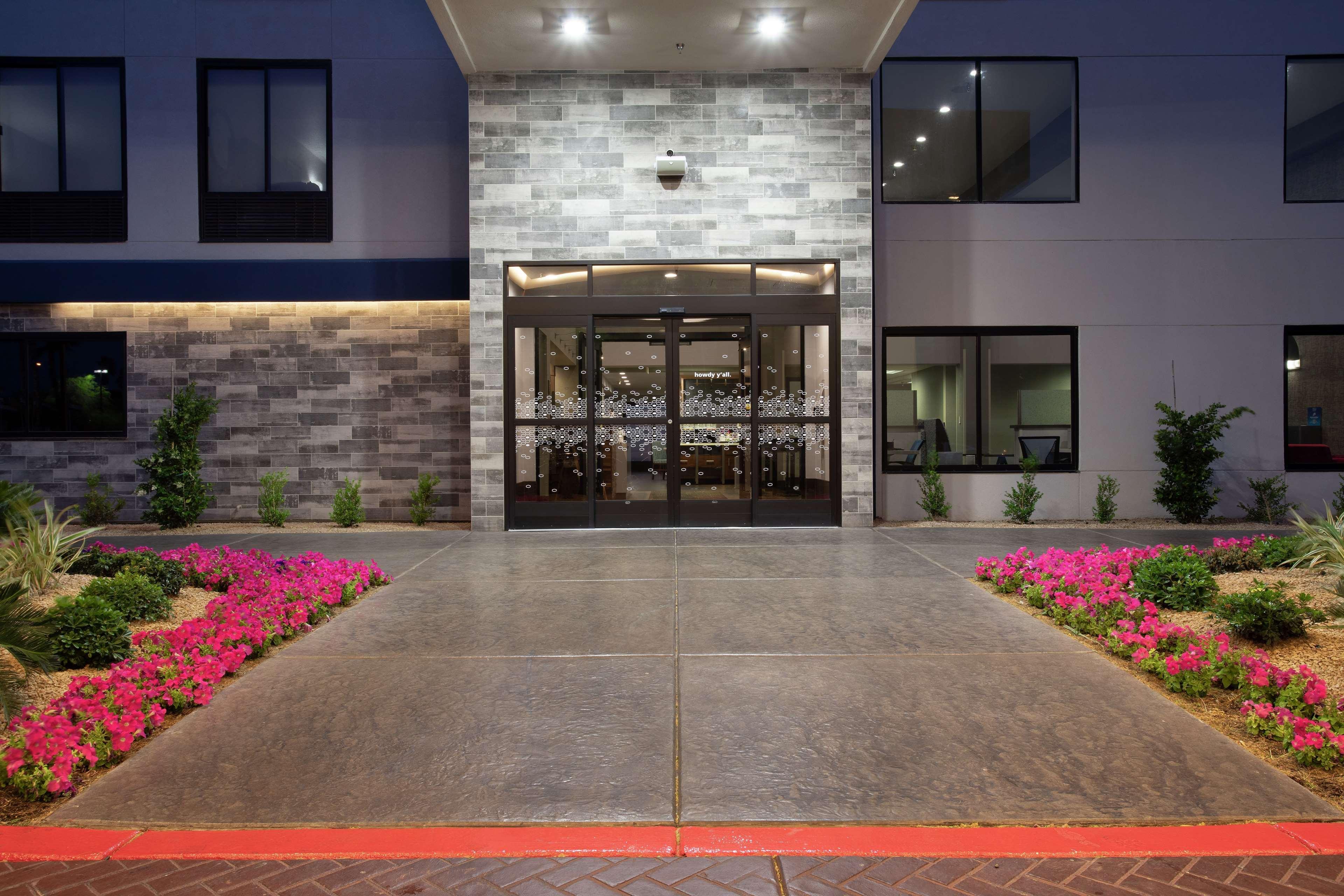 Hampton Inn & Suites Las Vegas-Henderson Exterior photo