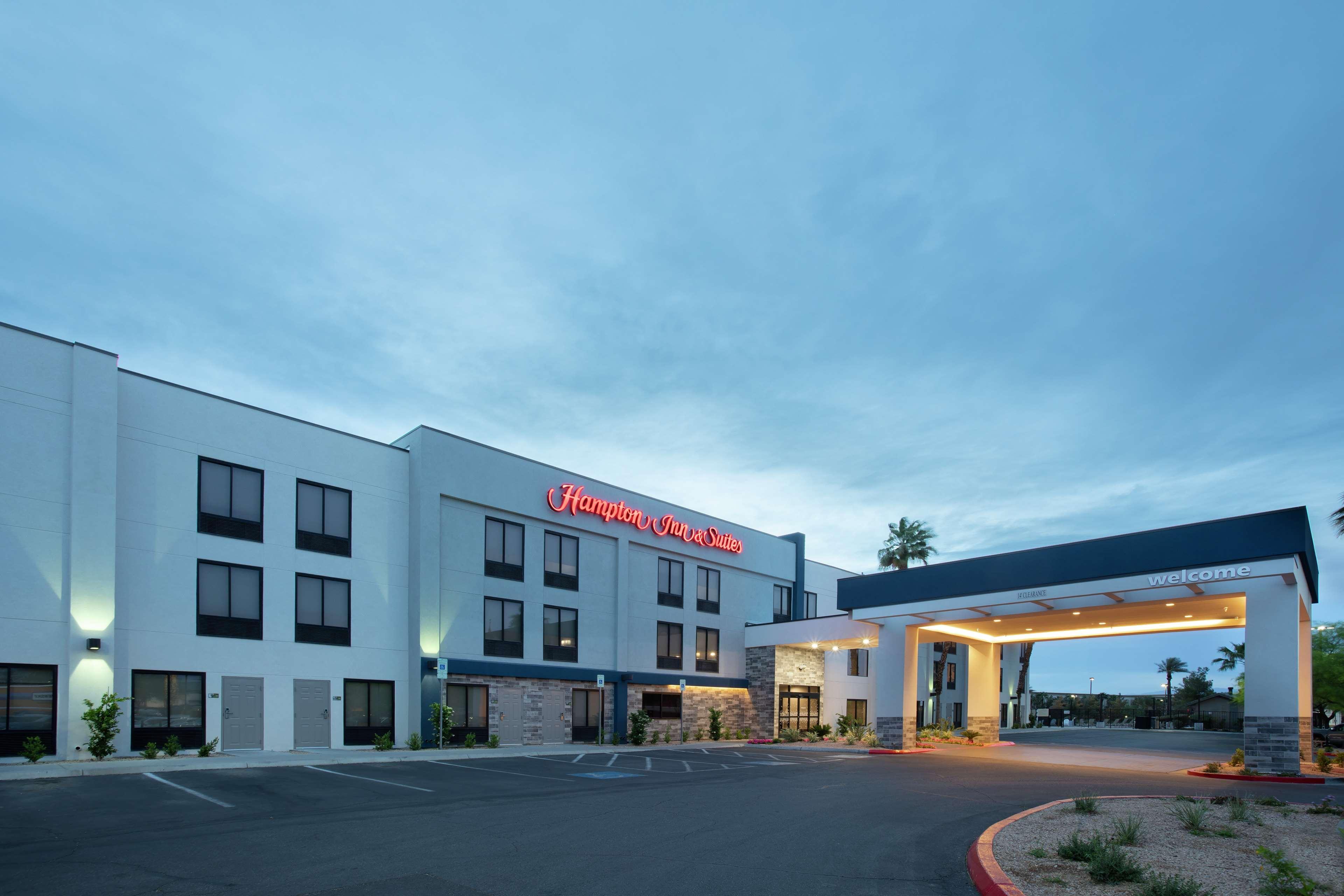 Hampton Inn & Suites Las Vegas-Henderson Exterior photo