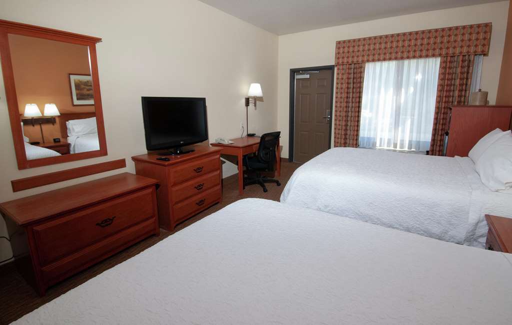 Hampton Inn & Suites Las Vegas-Henderson Room photo